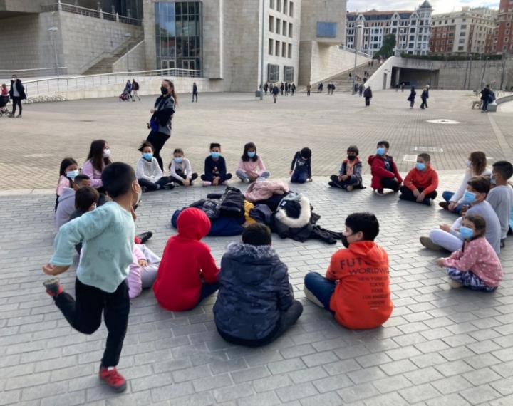 SERVICIO BAIKABA. PROGRAMA DE ACOMPAÑAMIENTO SOCIOEDUCATIVO A FAMILIAS: FAMILIAN IKASTEN. Bilbao